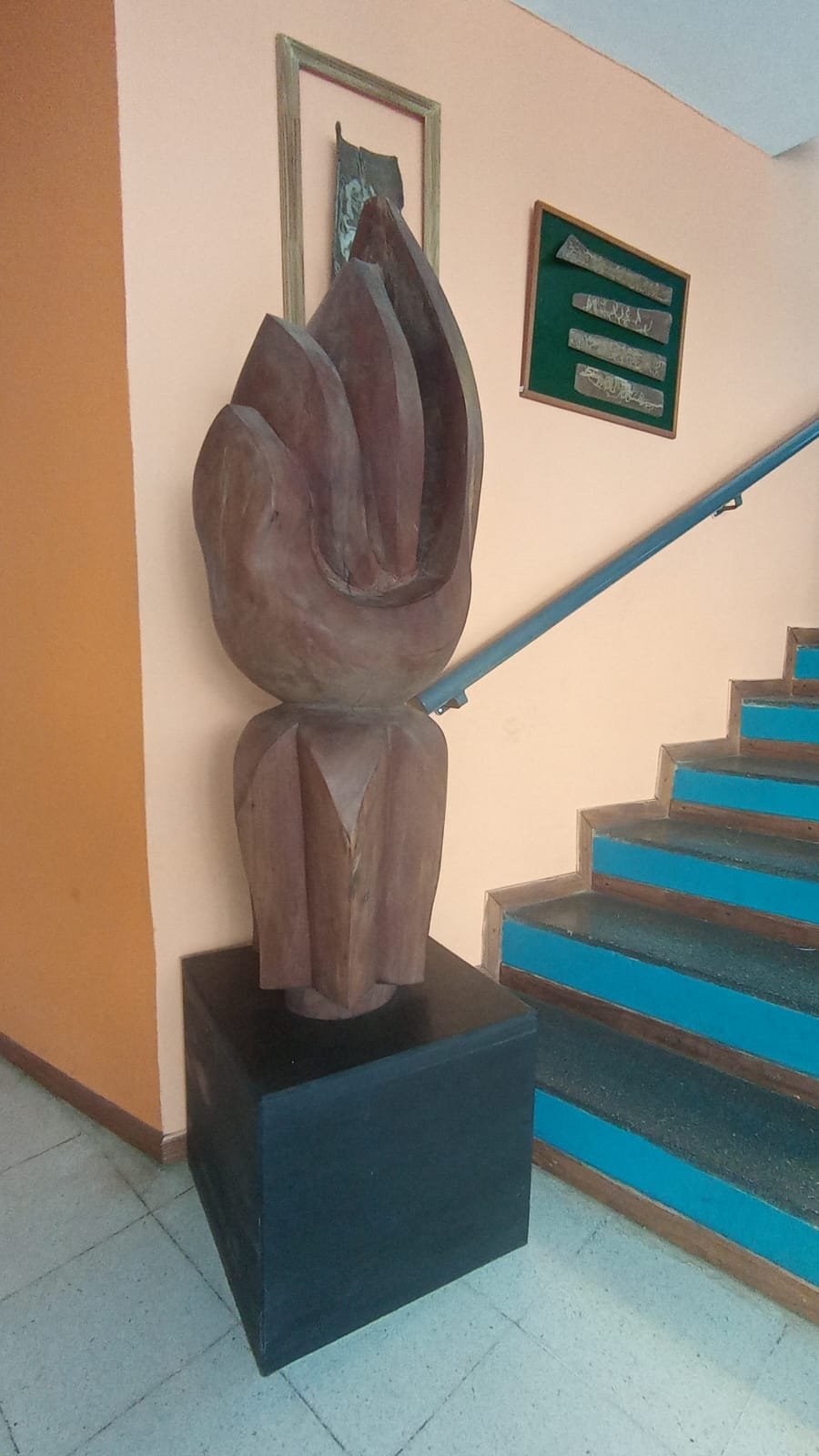 Detalle de escultura en el centro cultural